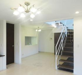 本町田戸建の内装