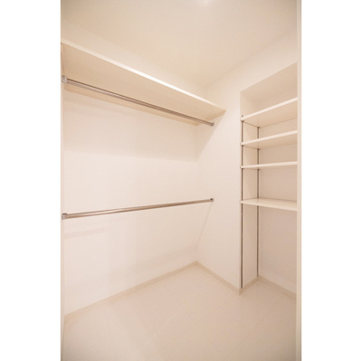 【収納】 | ルクレ堺筋本町レジデンス