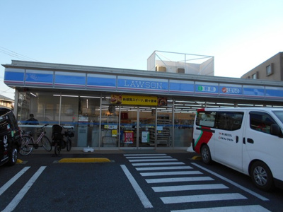 ローソン練馬中村三丁目店まで160ｍ