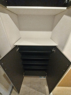 シューズボックス