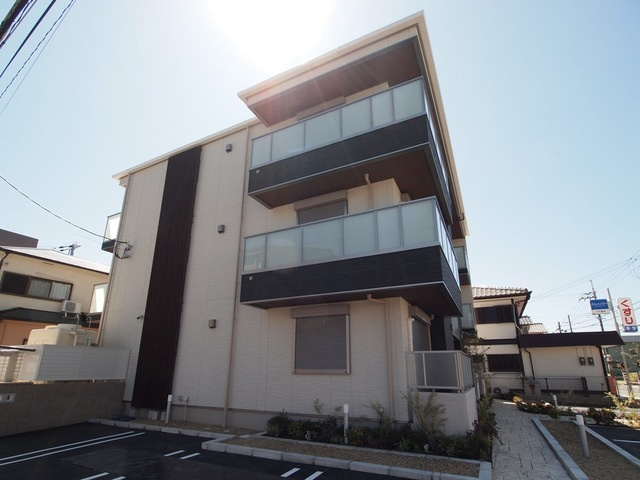 キャトル　セゾンの外観