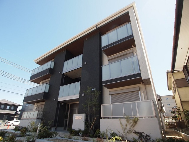 キャトル　セゾンの外観