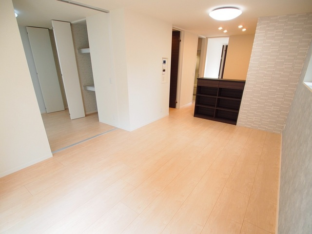 キャトル　セゾンの居間・リビング