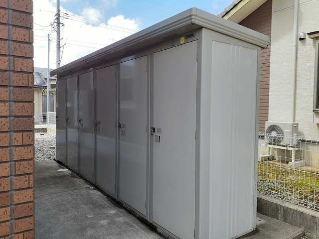 シェル・トゥールＢの設備