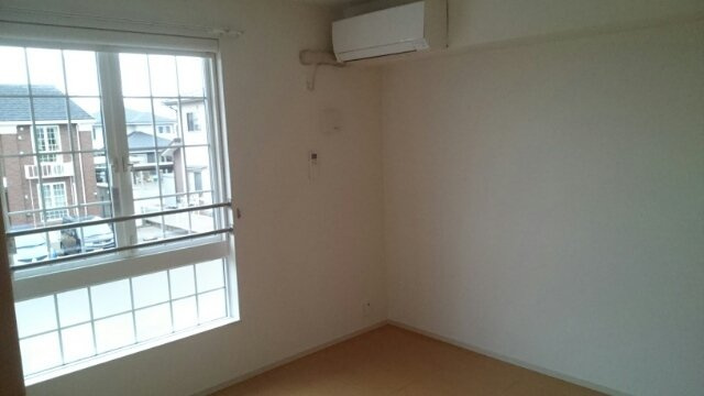 シェル・トゥールＢの内装|明るい室内です