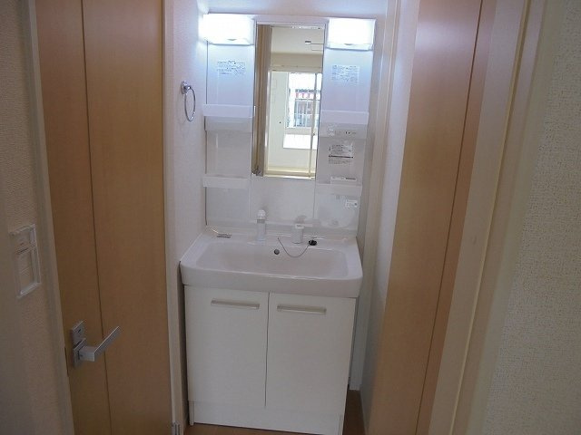 コンフォールⅠの洗面所|コンパクトで使いやすい洗面所