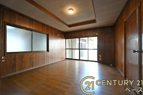 北葛城郡上牧町上牧　一戸建の洋室|■現地撮影写真■広々とした洋室約９帖です！