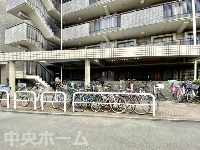 キャニオングランデ大島の駐輪場|駐輪場。空き状況や費用などの詳細は担当スタッフまでお問い合わせください。