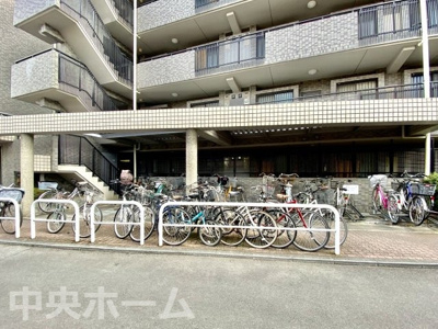 【駐輪場】 | キャニオングランデ大島 | 駐輪場。空き状況や費用などの詳細は担当スタッフまでお問い合わせください。