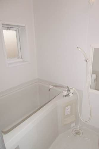 山中ハイツの浴室