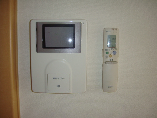 ＱＵＥＥＮ Ⅱのセキュリティ|TVカメラ付インターホン