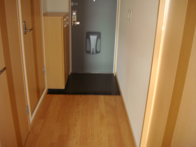 ＱＵＥＥＮ Ⅱの内装|廊下