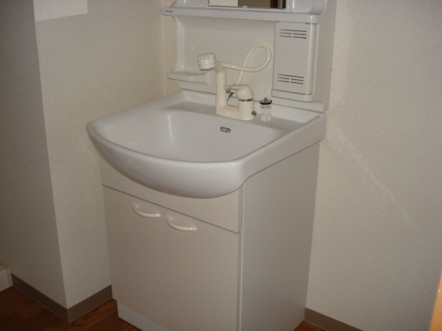 ローズガーデンＫの洗面所|洗髪洗面化粧台