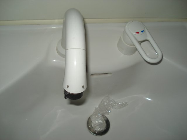 ローズガーデンＫの洗面所|洗面