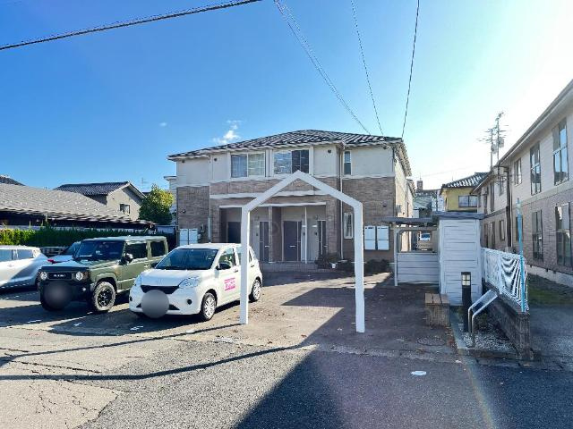 ドルチェＡの駐車場|外観写真（昼）