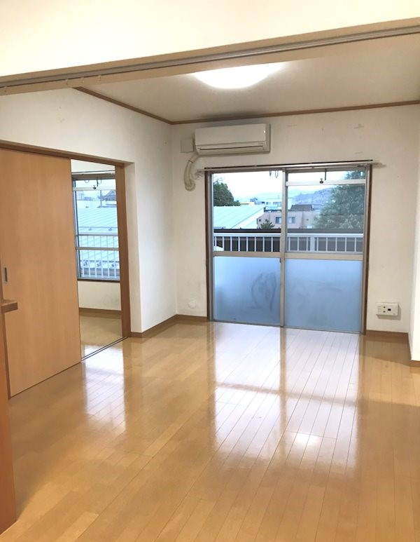 ソレイユ乾徳の居間・リビング