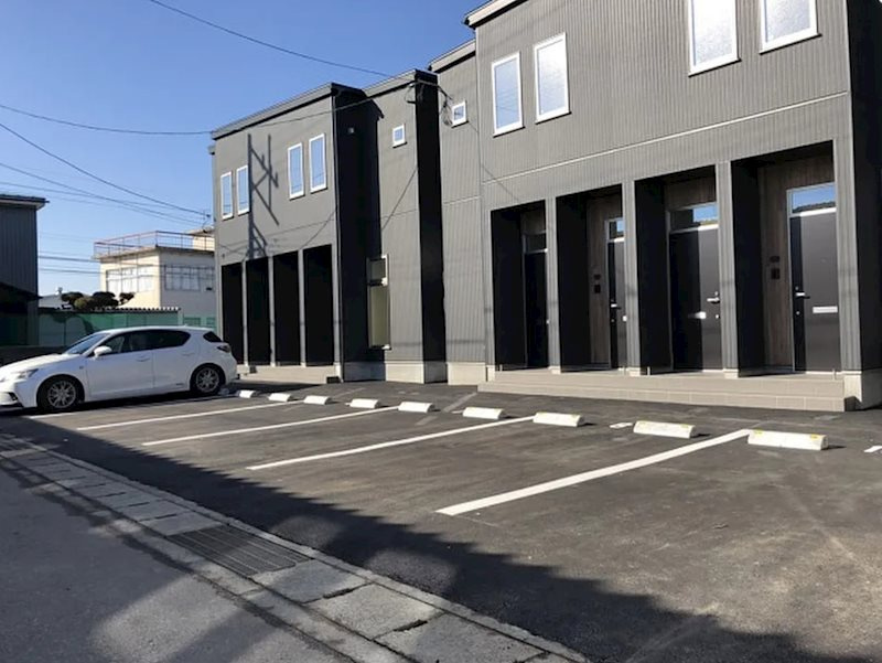 レコルト　Bの駐車場