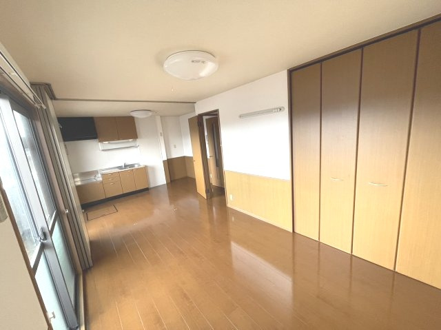 シェリー西谷の居間・リビング