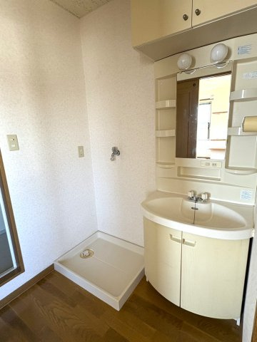 リバティ・ヴィラ　B棟の洗面所