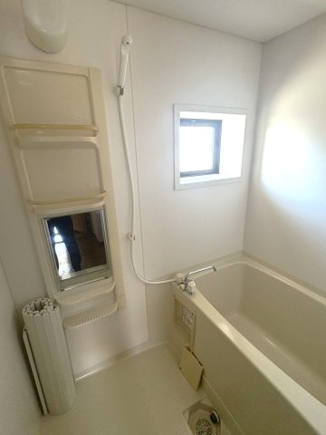 グランパレ陽向Bの浴室