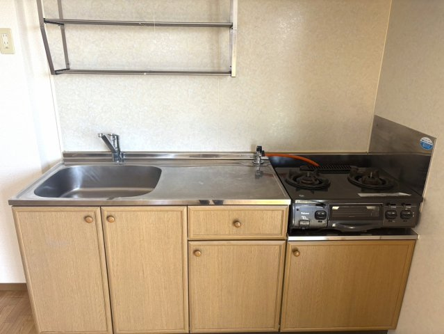 グランパレ陽向Bのキッチン