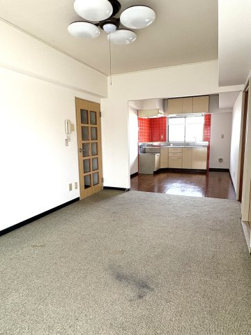 輝雲マンションの居間・リビング