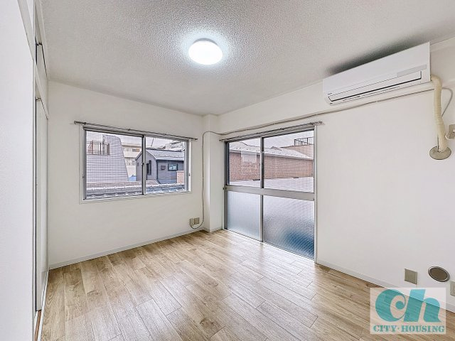 育進ビル 302号室の間取り