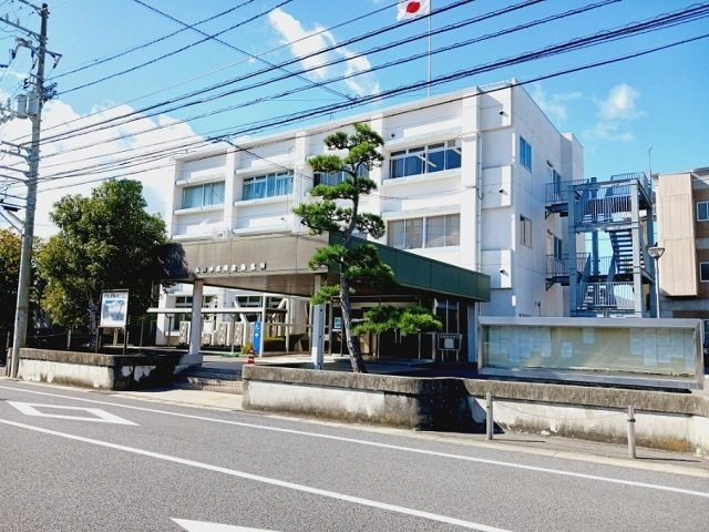 ジョーヌ　セレーサ　Ａの周辺|松山市役所　北条支所まで1100m