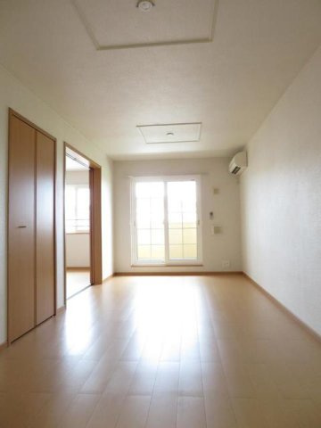 ジョーヌ　セレーサ　Ａの居間・リビング