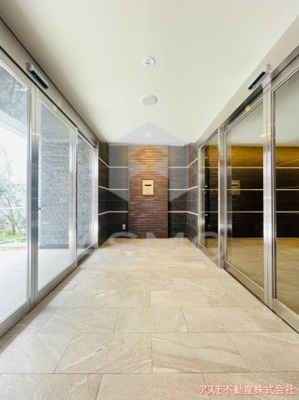 【エントランス】 | フォーリアライズ本町レクス