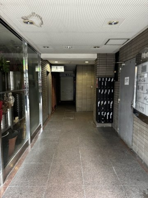 【エントランス】 | コスモスビル21