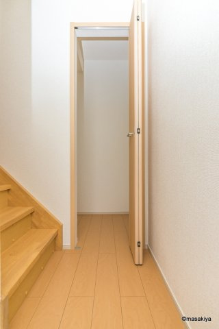 クレセント Ⅶの玄関