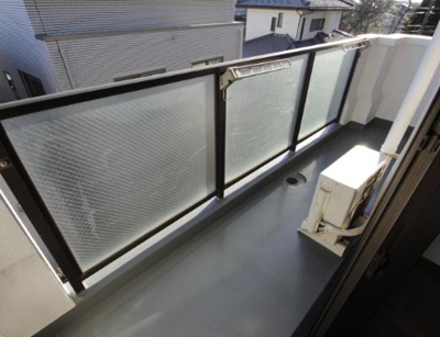 【バルコニー】 | ネオ・アーバン鶴瀬 | お洗濯にも便利なバルコニー付き