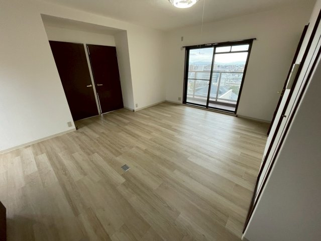 エルネスト甲南山手の居間・リビング