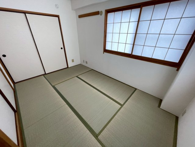 エルネスト甲南山手の和室