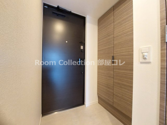 メイクスWアート今池Ⅲの玄関|同シリーズイメージ写真
反転や色違い現況と異なる場合現況優先