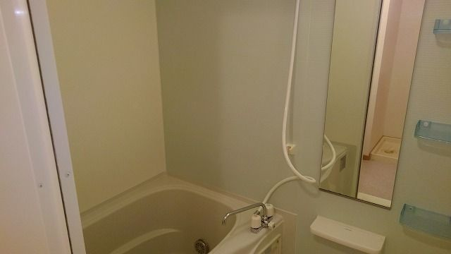 アイ　フラットの浴室