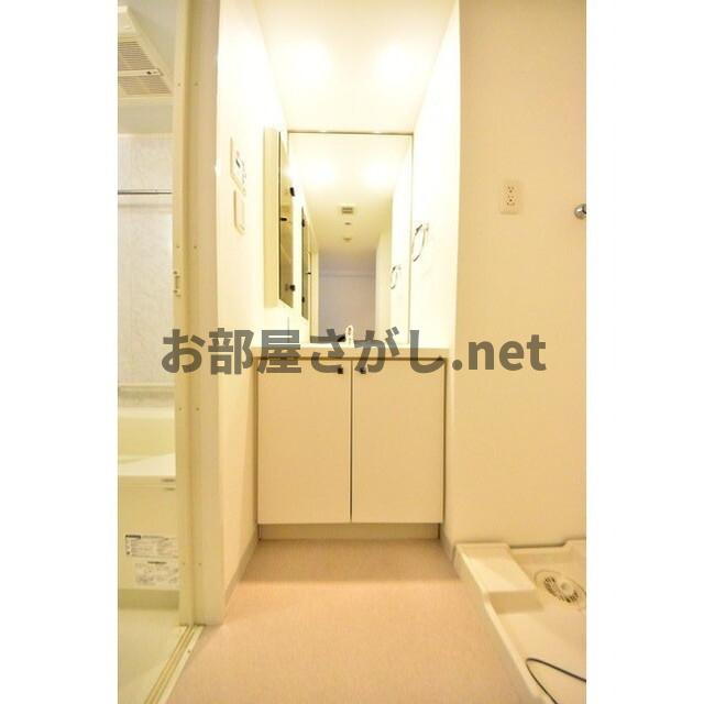 プライマル小石川の独立洗面台|おしゃれな内装です