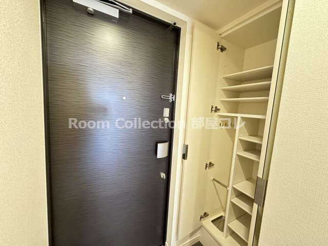 プレサンス今池駅前フェルディノの玄関|※同物件他部屋写真
反転、色違いの場合有
現況優先