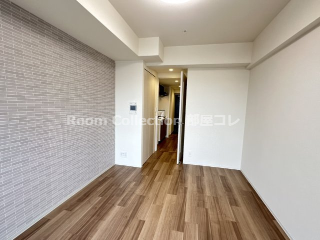 プレサンス今池駅前フェルディノの居間・リビング|※同物件他部屋写真
反転、色違いの場合有
現況優先