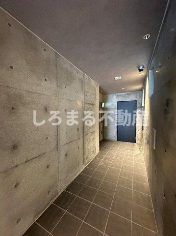 ファーストフィオーレ九条Ⅱのロビー