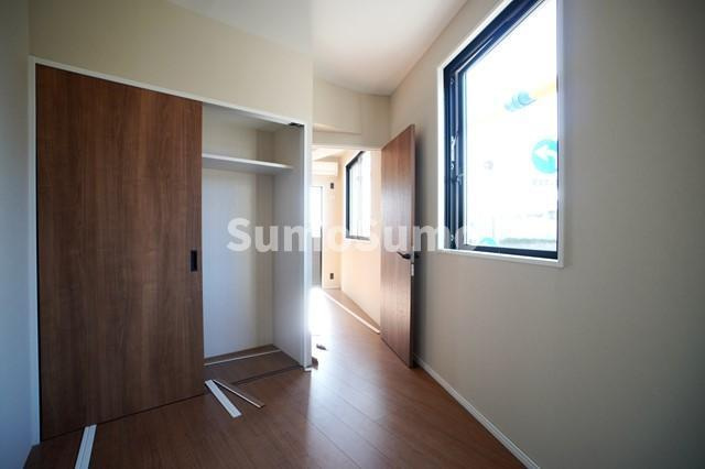 Fratres TAKESHITAEKIMAEの洋室