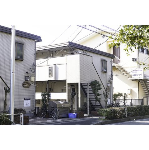 フォーブル向ヶ丘B棟の外観