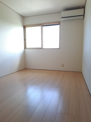 【洋室】 | フレグランス