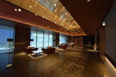 【ロビー】 | CAPITAL GATE PLACE THE TOWER（キャピタルゲートプレイス ザ・タワー）