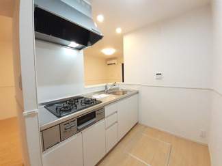 【キッチン】 | フィオーレＡ | キッチンです