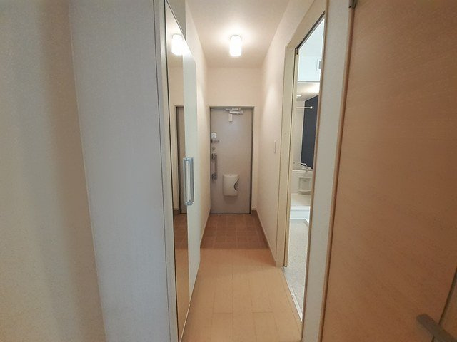 カレントガーデンの玄関