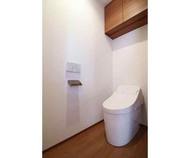 横浜市中区鷺山貸家のトイレ