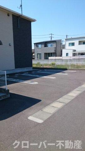 レジディアＮの駐車場