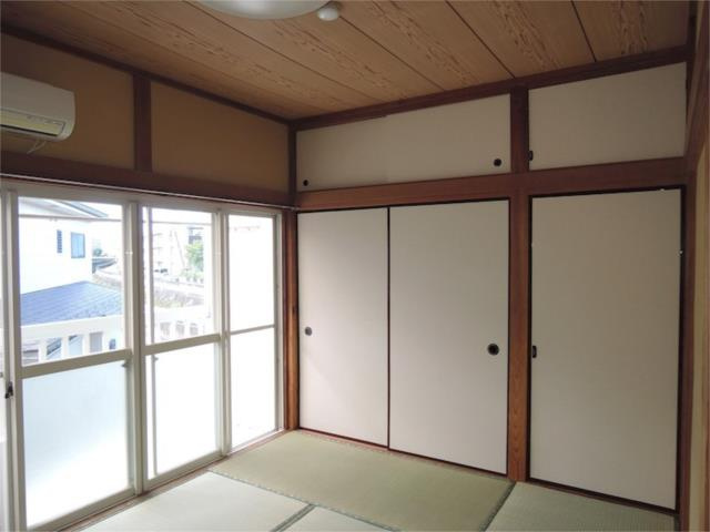川崎市多摩区菅北浦１丁目のアパートの和室